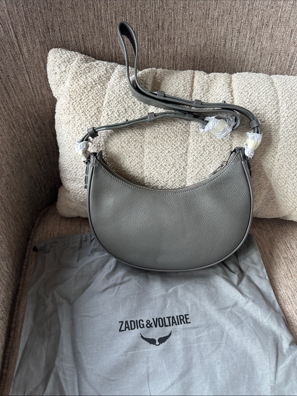 Zadig &. Voltaire Moonvibe Grained Leather crossbody bag. - Picture 7 of 10